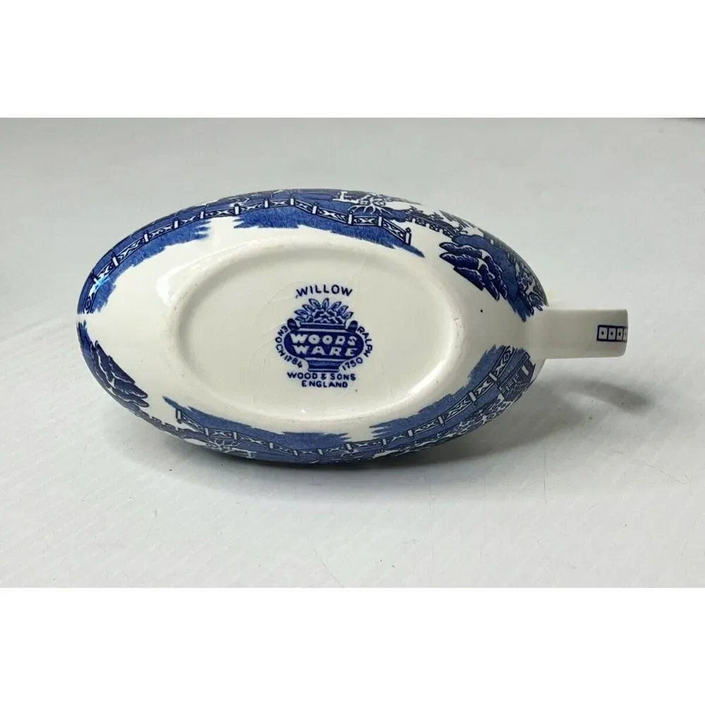 Vintage Woods & Sons~Blue Willow /“WILLOW”~Gravy Boat~Woods Ware/England~💙~NICE